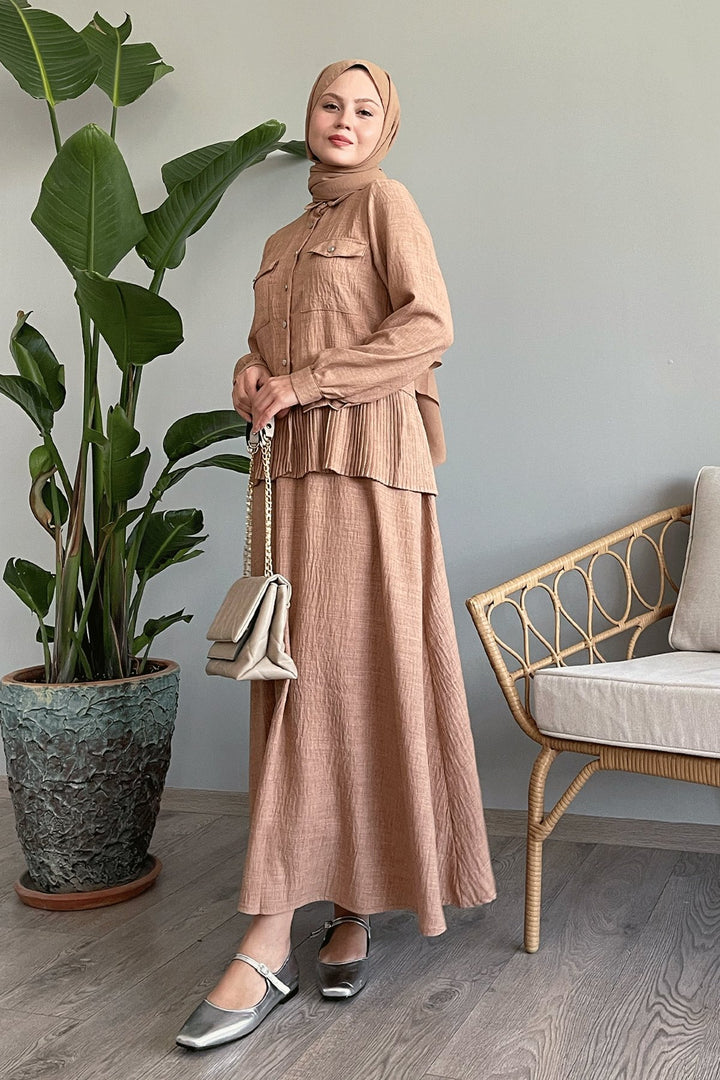 MDS Women Camel Linen Suit with Pleated Skirt - Rüsselsheim