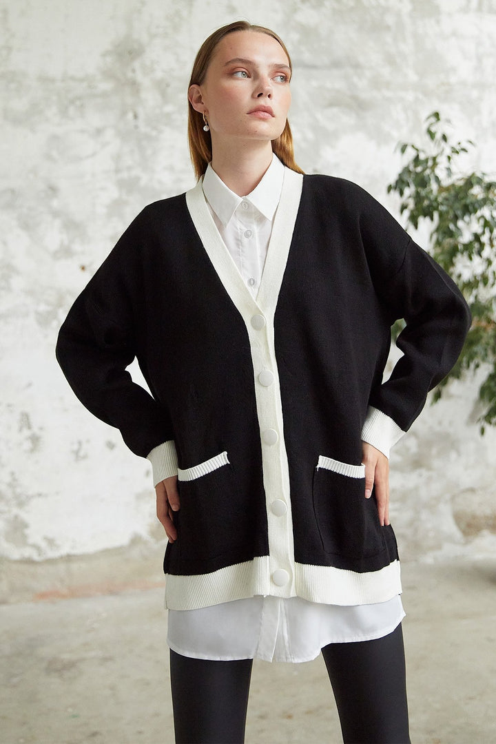 MDS Women Vega Pocket Sweater - Black - Mandurah