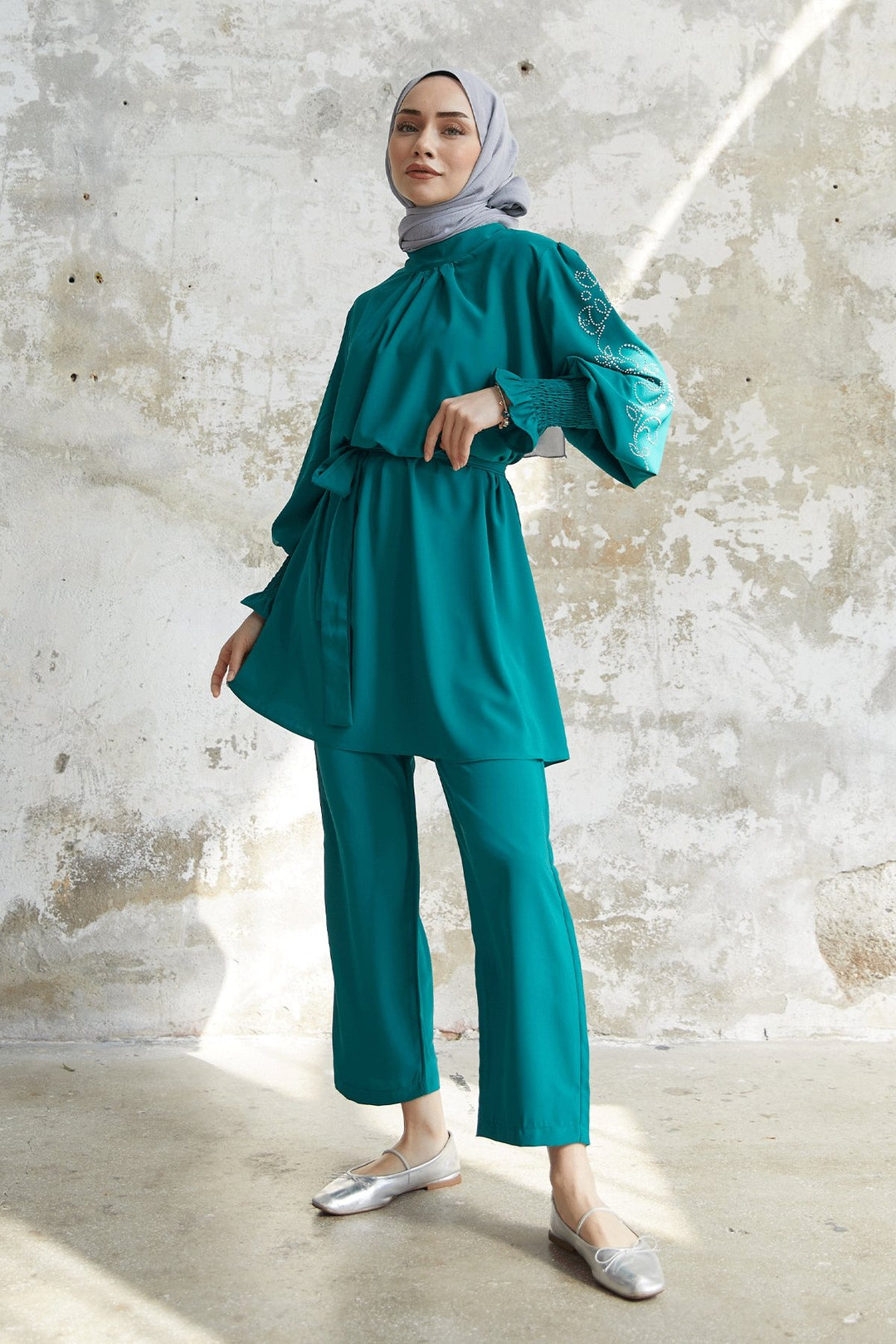 MDS Women Stone Detailed Balloon Sleeve Satin Set - Emerald Green - Rochdale