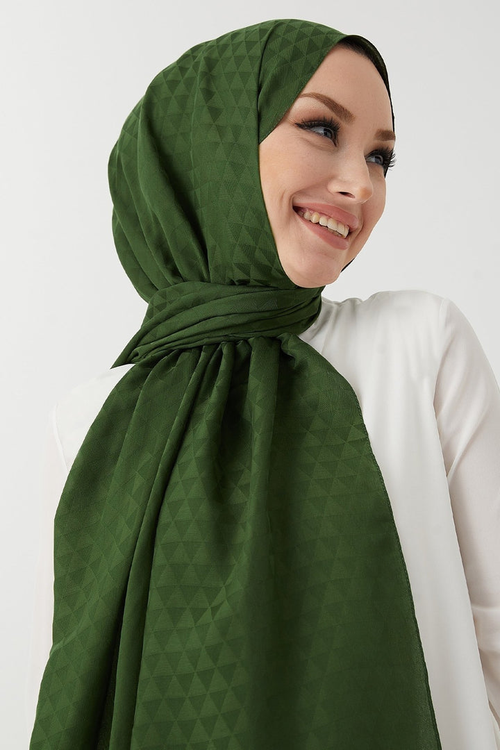 MDS Women Prism Pattern Cotton Jacquard Scarf - Khaki - Anzio