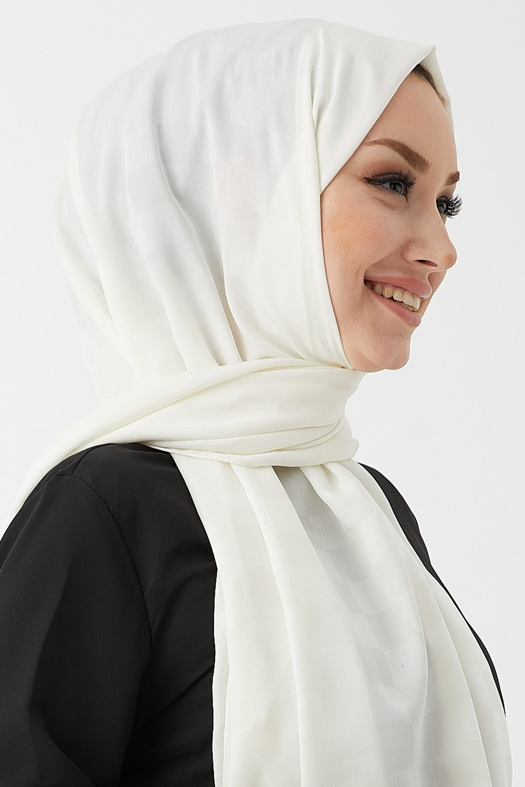 MDS Women Maura Lady Pattern Silky Jacquard Shawl - White - Hueyapan de Ocampo