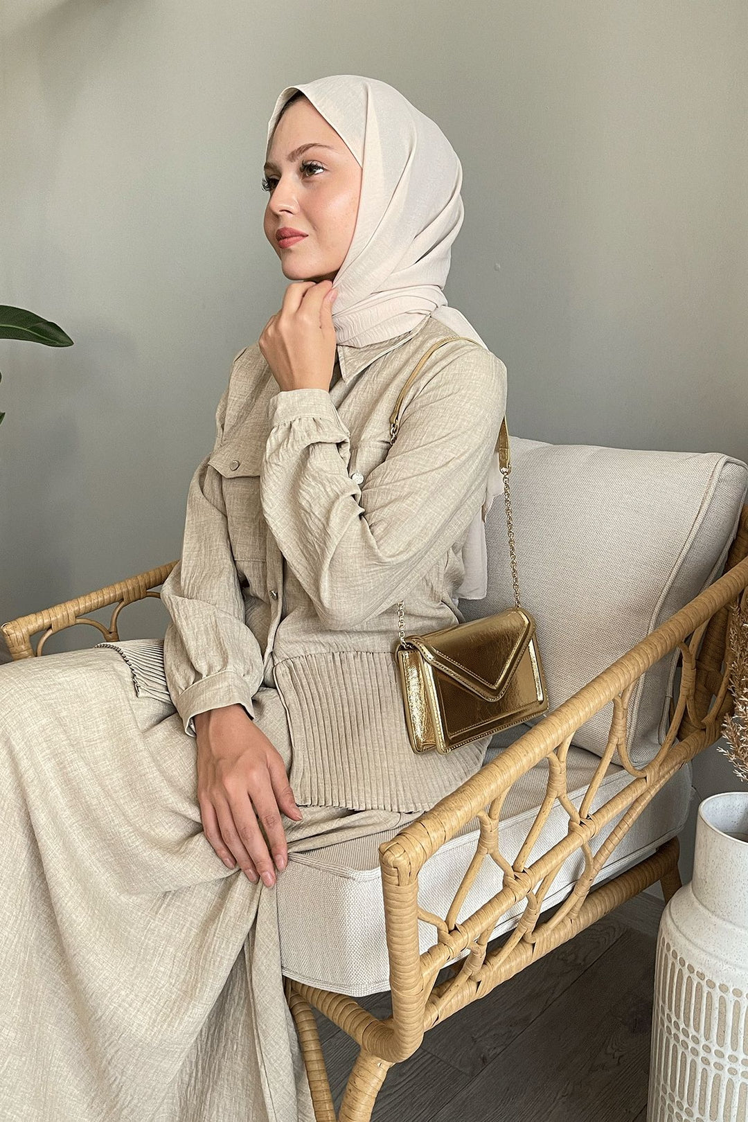 MDS Women Beige Linen Suit with Pleated Skirt - Northampton