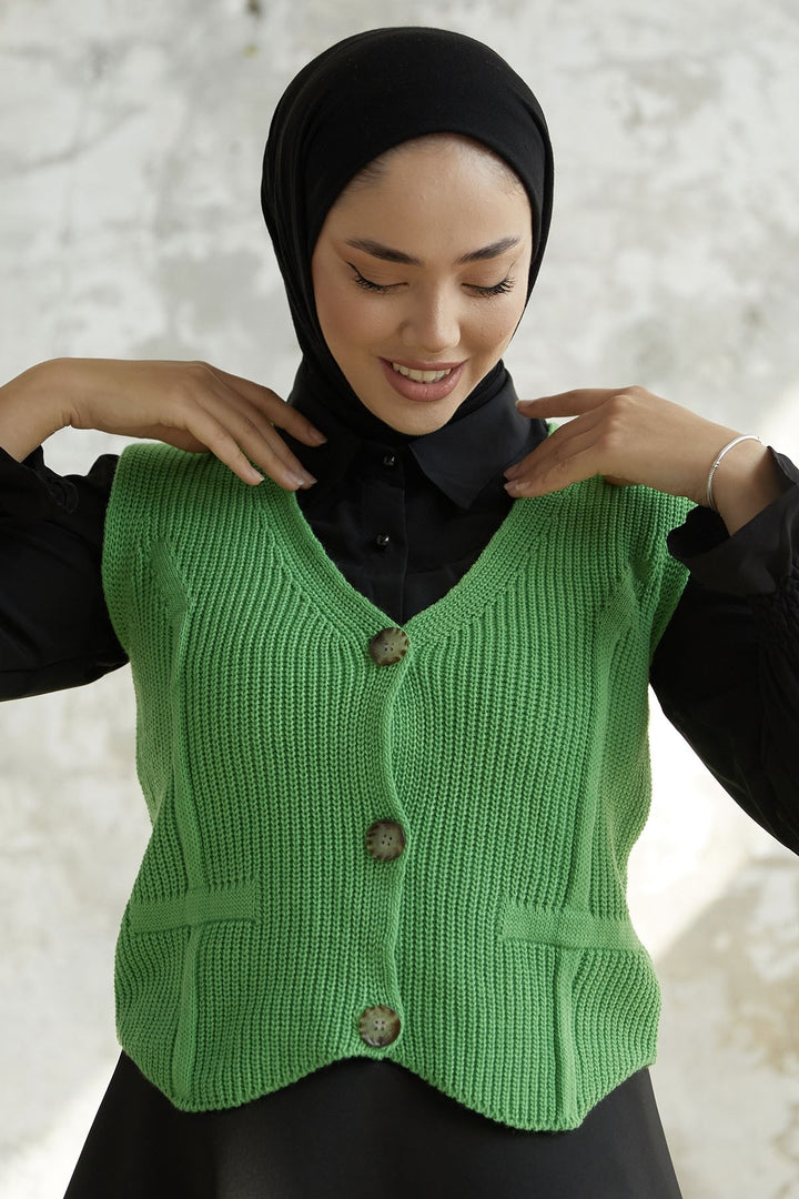 MDS Women Melven Buttoned Short Sweater - Green - Ercolano