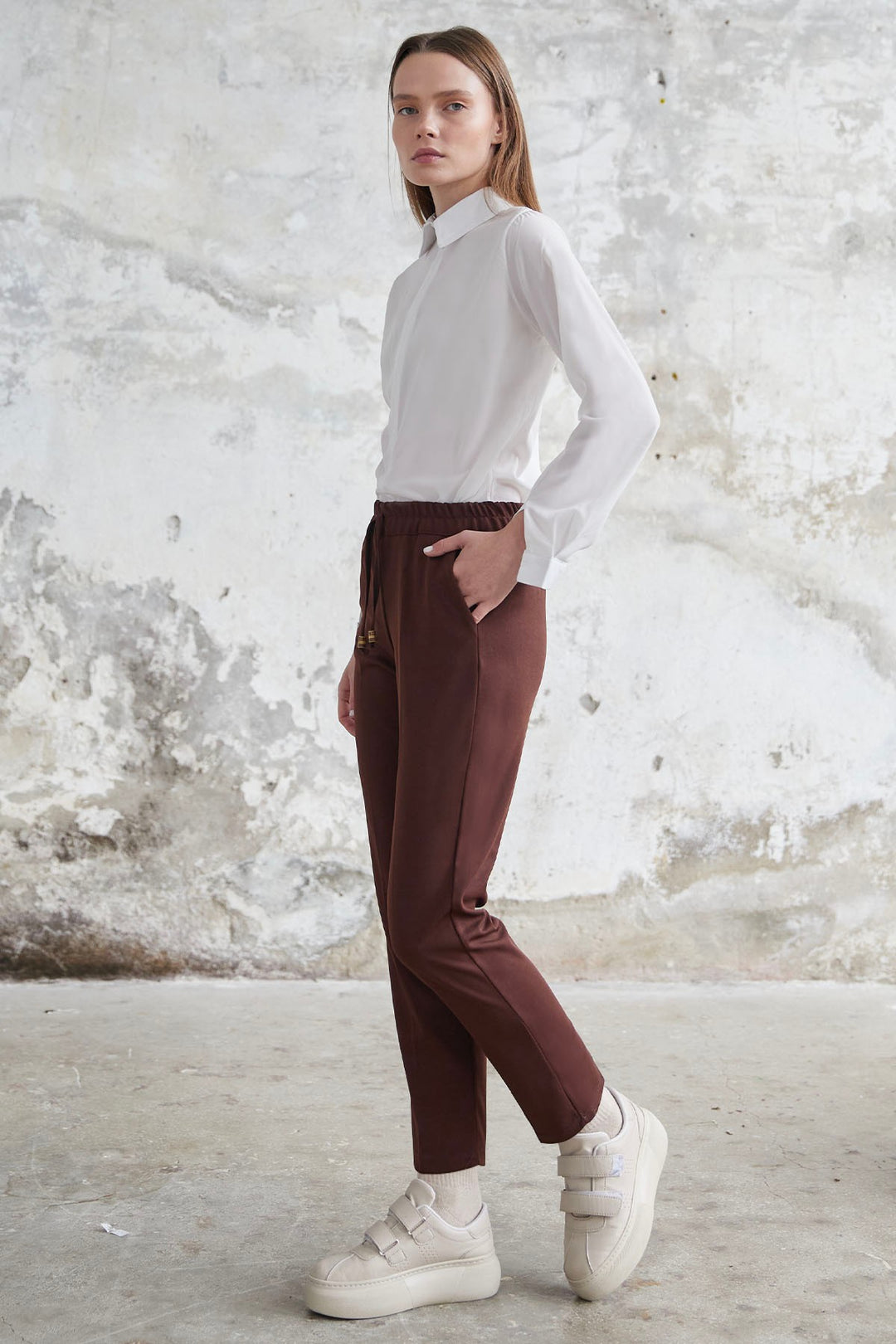 MDS Women Elasticated Lycra Double Fabric Pants - Brown - Laatzen