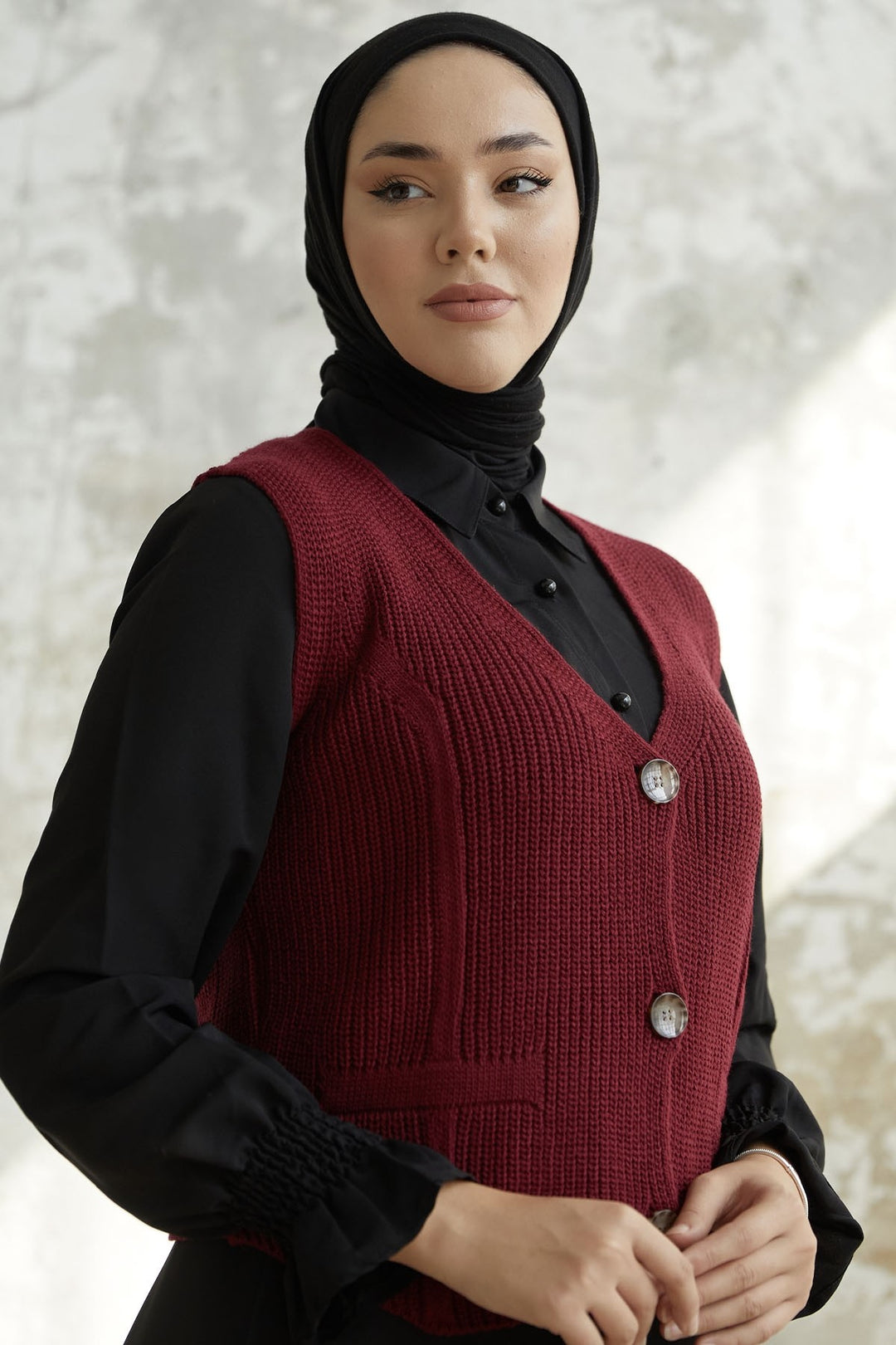 MDS Women Melven Buttoned Short Sweater - Burgundy - St. Albert
