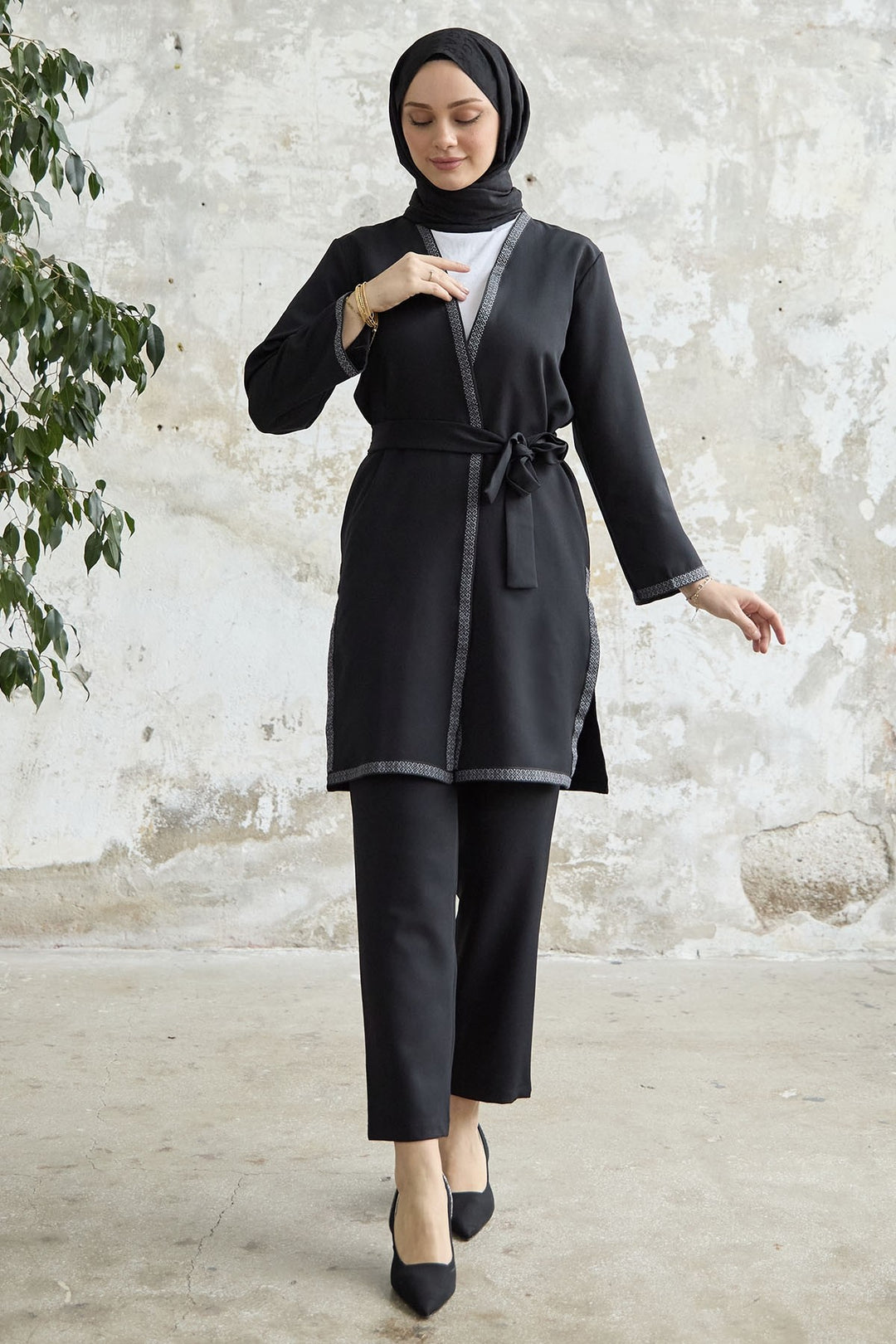 MDS Women Embroidered Patterned Kimono Set - Black - Temixco