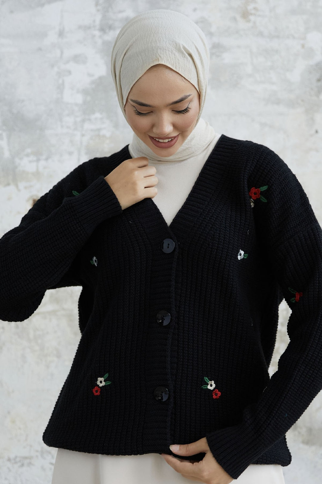 MDS Women Black Cardigan with Daisy Embroidery - Bornheim