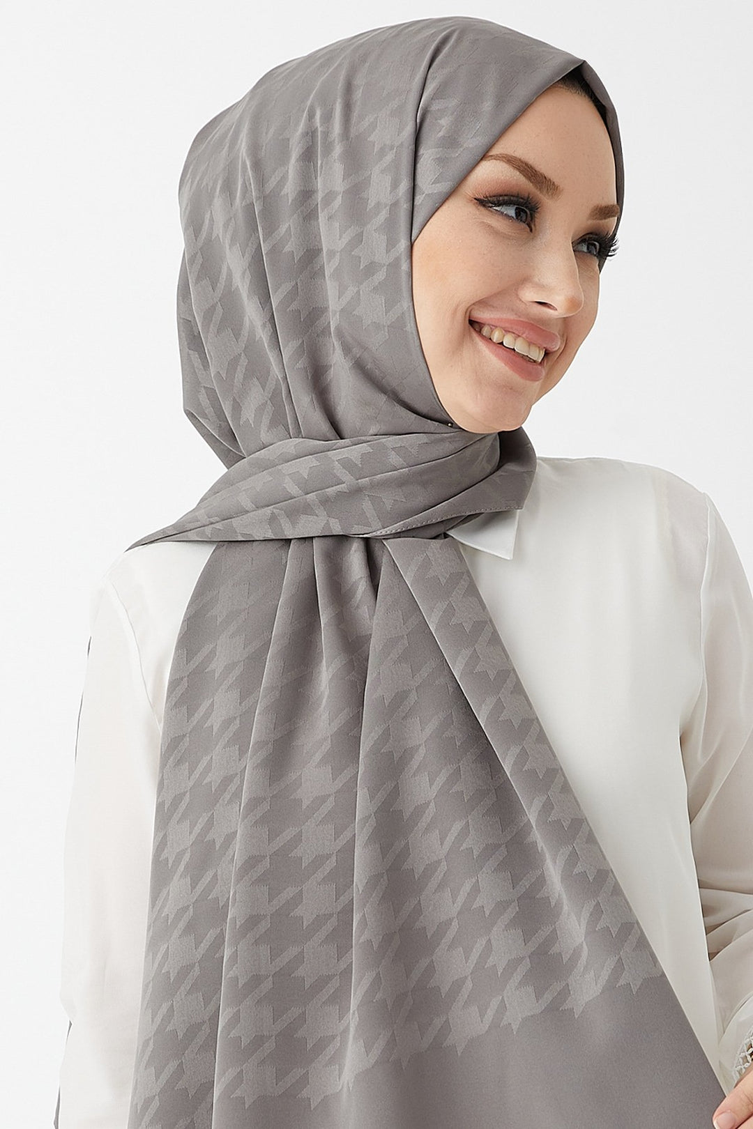 MDS Women Home Kazayağı Pattern Silky Jacquard Shawl - Dark Grey - Wood Buffalo