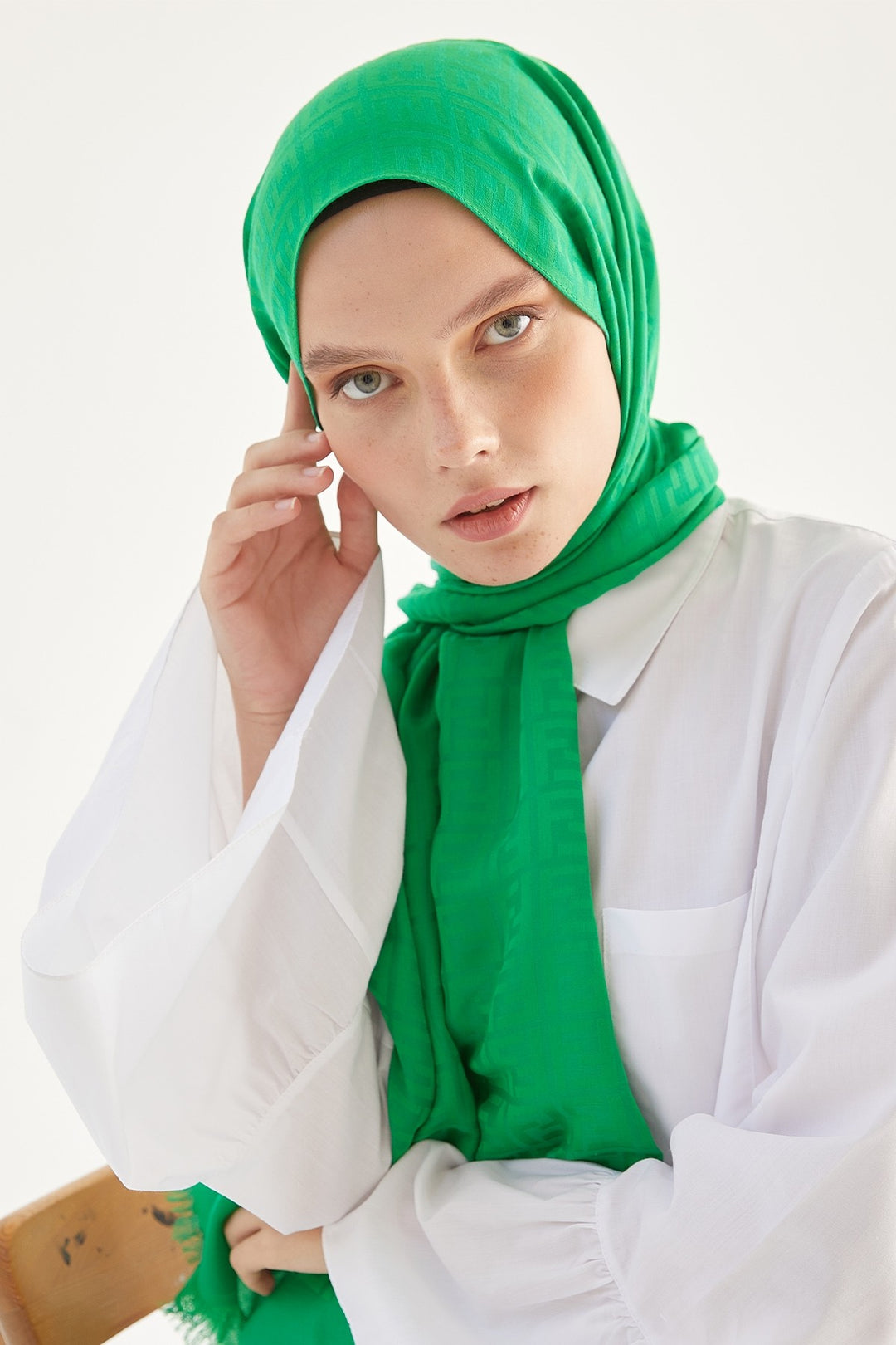 MDS Women Handwoven Jacquard Cotton Scarf - Green - Fort McMurray