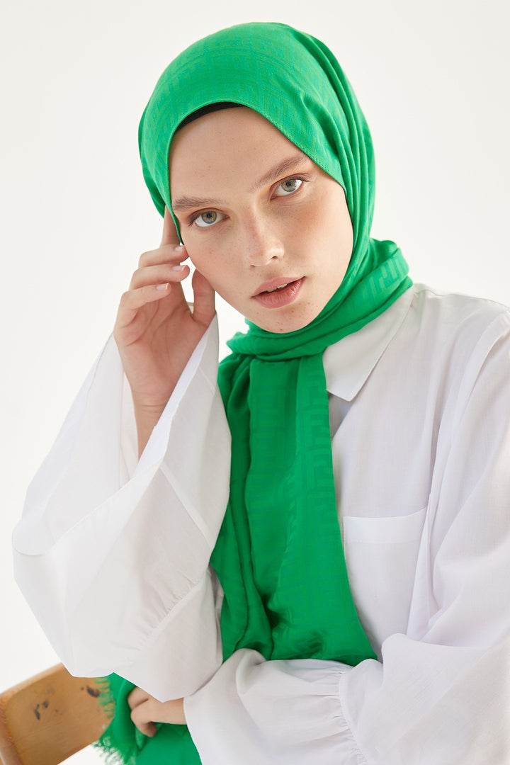 MDS Women Handwoven Jacquard Cotton Scarf - Green - Fort McMurray
