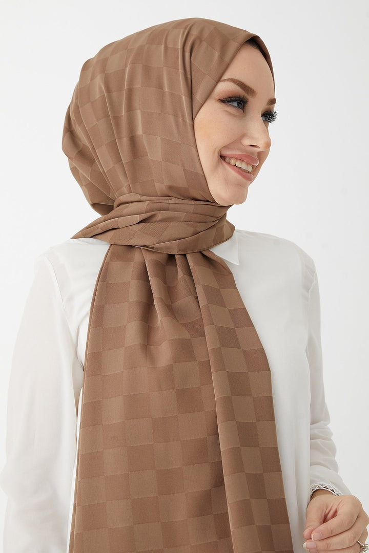 MDS Women Maura Lady Pattern Silky Jacquard Shawl - Milky Coffee - Cuautla