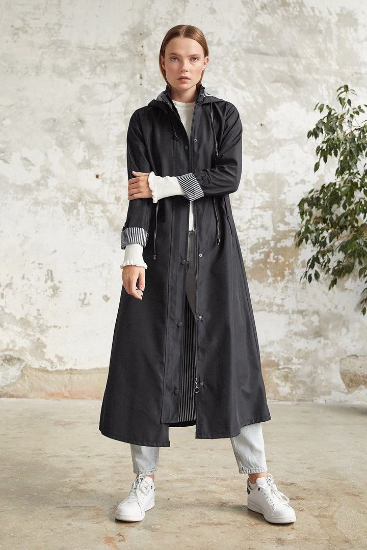 MDS Women Line Pattern Trench Coat - Black - Scandicci
