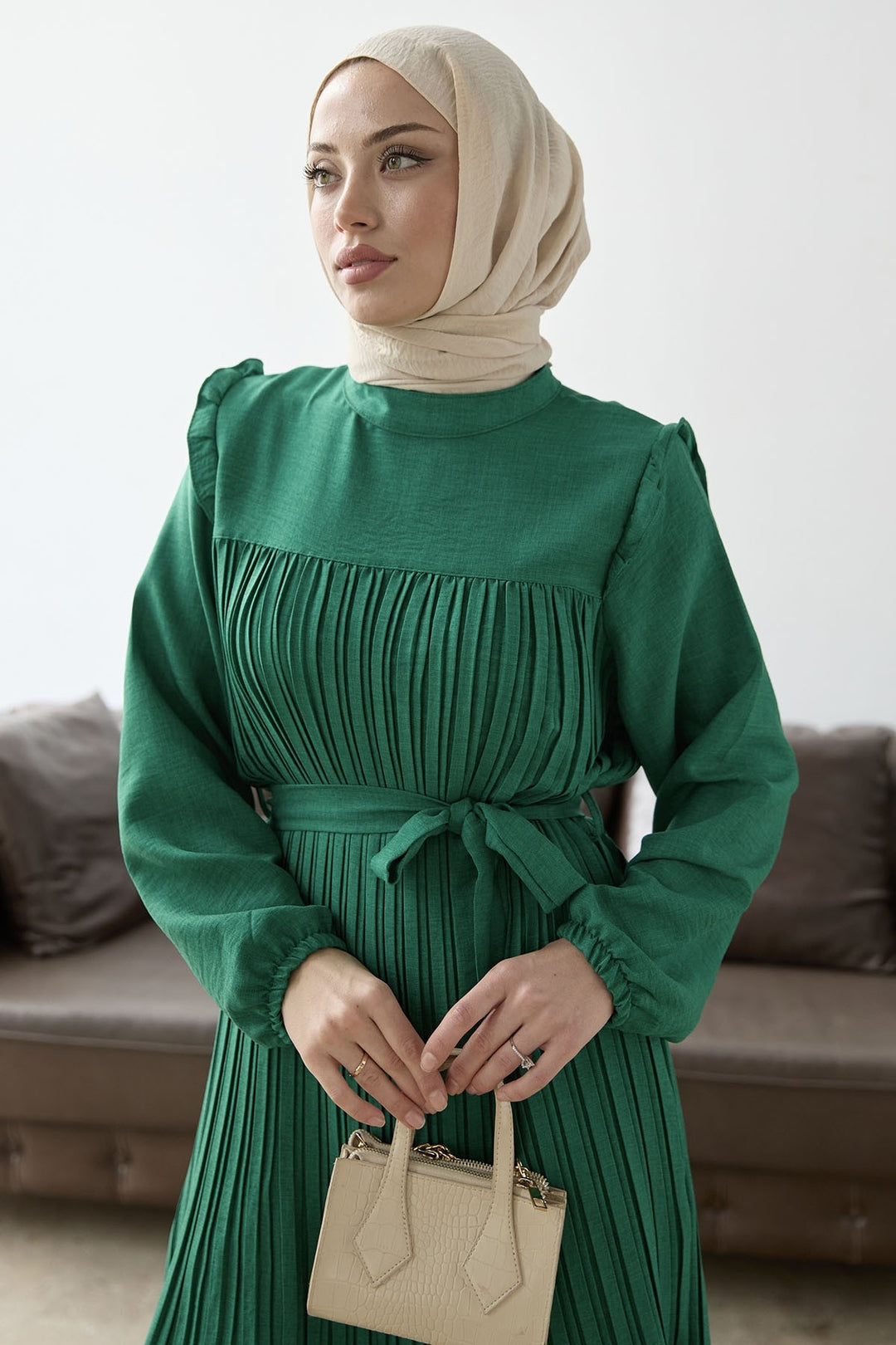 MDS Women Ruffled Detail Set with Front Pleat - Emerald Green - Felgueiras