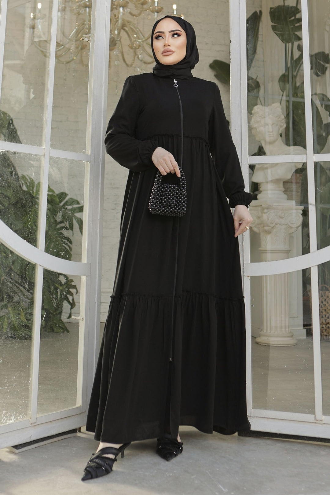 MDS Women Pleated Detail Zippered Abaya - Black - Ixtapaluca
