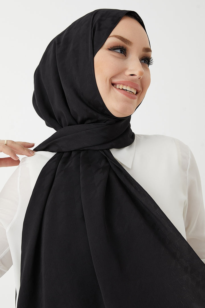 MDS Women Home Kazayağı Pattern Silky Jacquard Shawl - Black - Bergamo