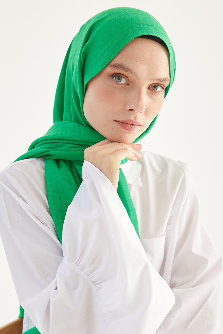 MDS Women Handwoven Jacquard Cotton Scarf - Green - Fort McMurray