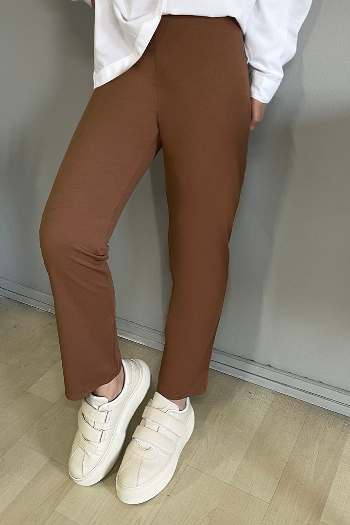 MDS Women Slim Fit Straight Leg Pants - Tan - Canberra