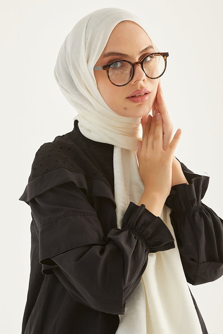 MDS Women Patterned Jacquard Cotton White Shawl - Perpignan