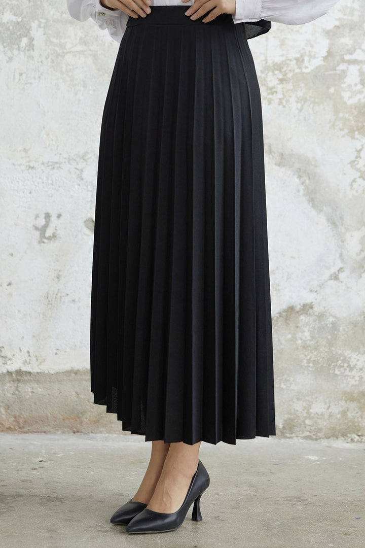 MDS Women Luisa Beli Rubber Waist Pleated Skirt - Black - Pomezia