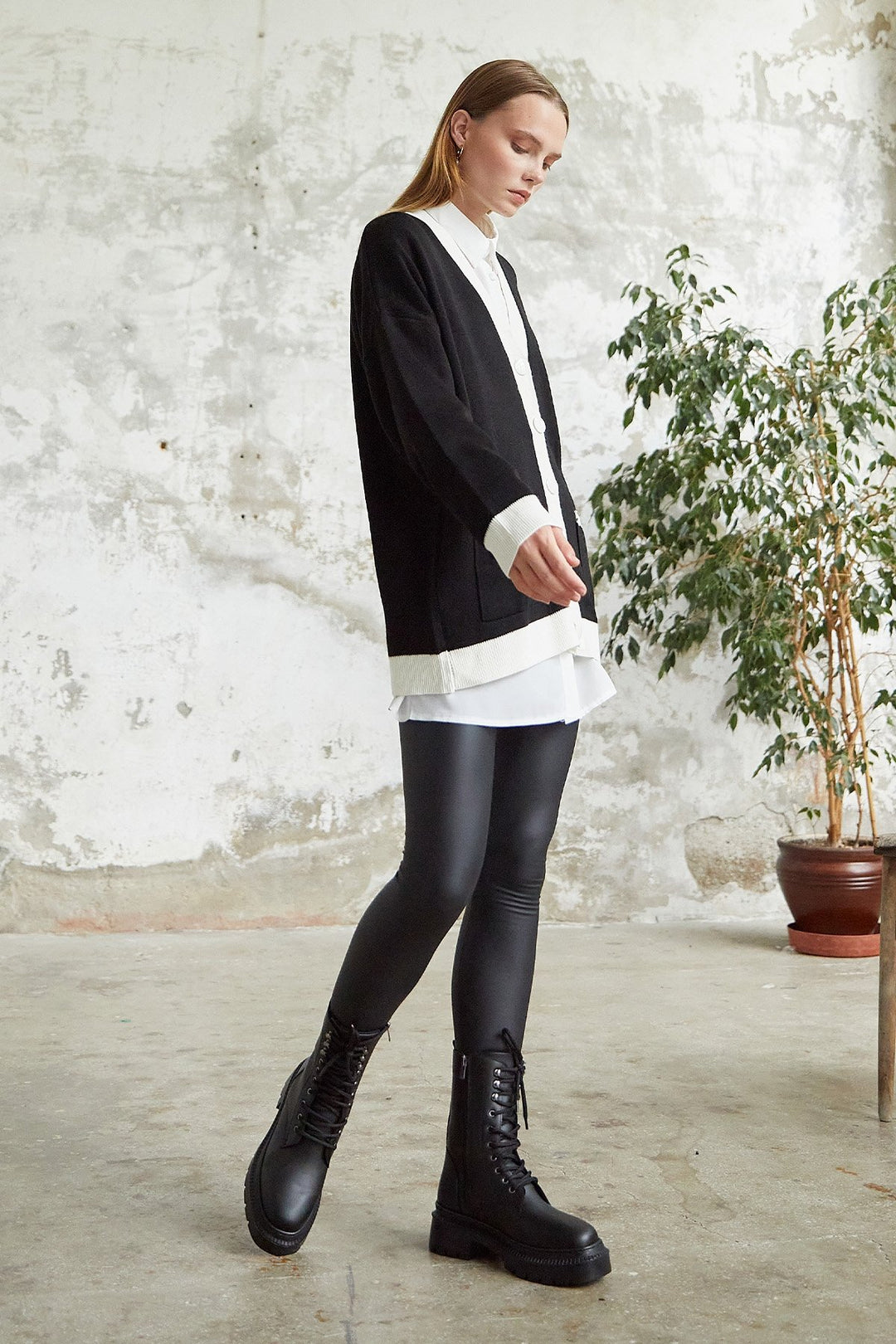 MDS Women Vega Pocket Sweater - Black - Mandurah