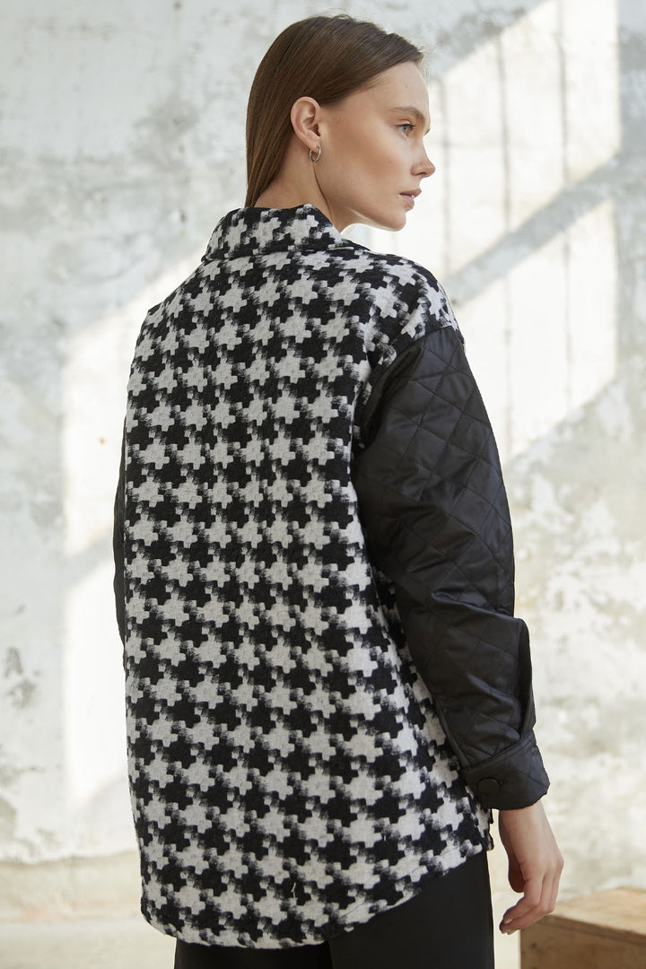 MDS Women Herringbone Pattern Quilted Jacket - Black - Chalco