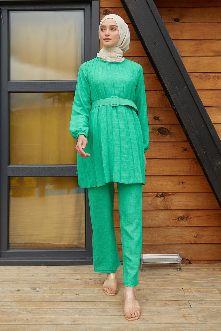 MDS Women Moria Belted Pinstripe Suit - Green - Chur