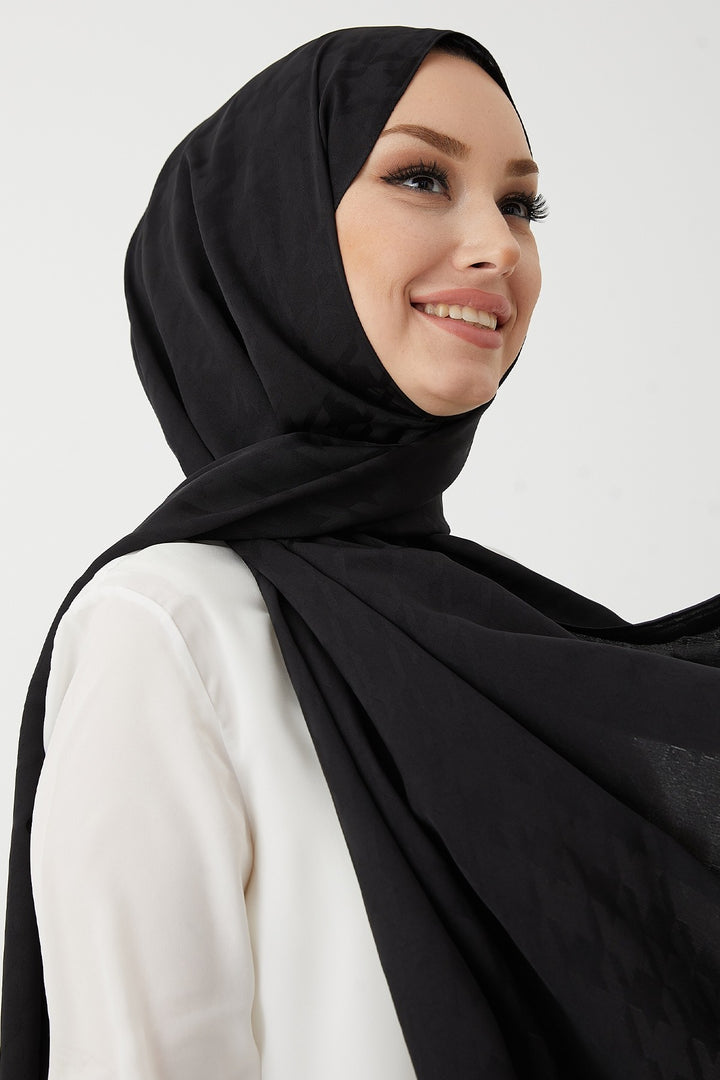 MDS Women Home Kazayağı Pattern Silky Jacquard Shawl - Black - Bergamo