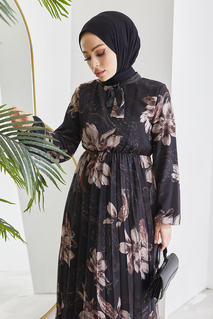 MDS Women Serena Flower Pattern Pleated Chiffon Dress - Black - Fondi