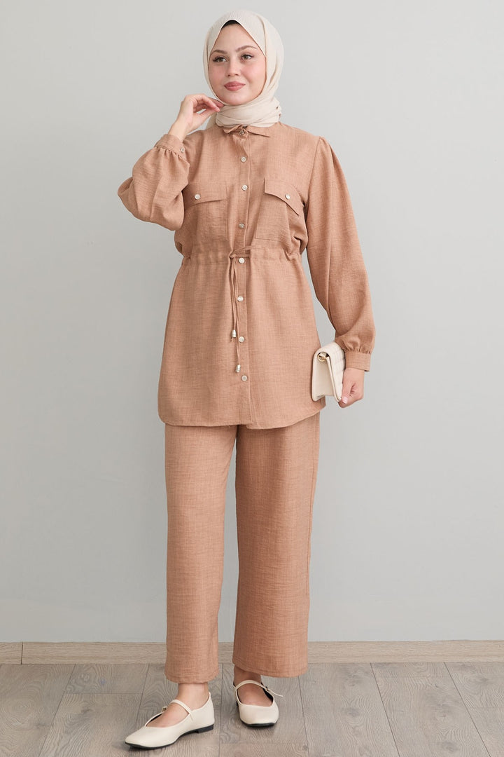 MDS Women Tunnel Arched Camel Linen Suit - Rovereto