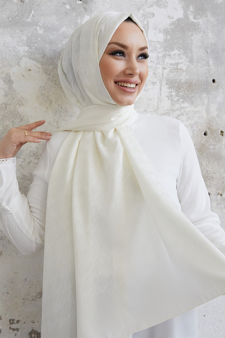MDS Women Home Kazayağı Pattern Silky Jacquard Shawl - White - Brentwood