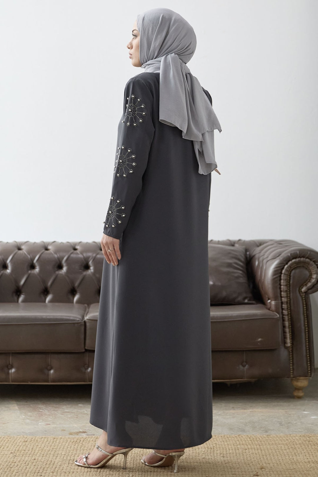 MDS Women Sleeves Pearl Stone Detail Abaya - Anthracite - Mairena del Aljarafe