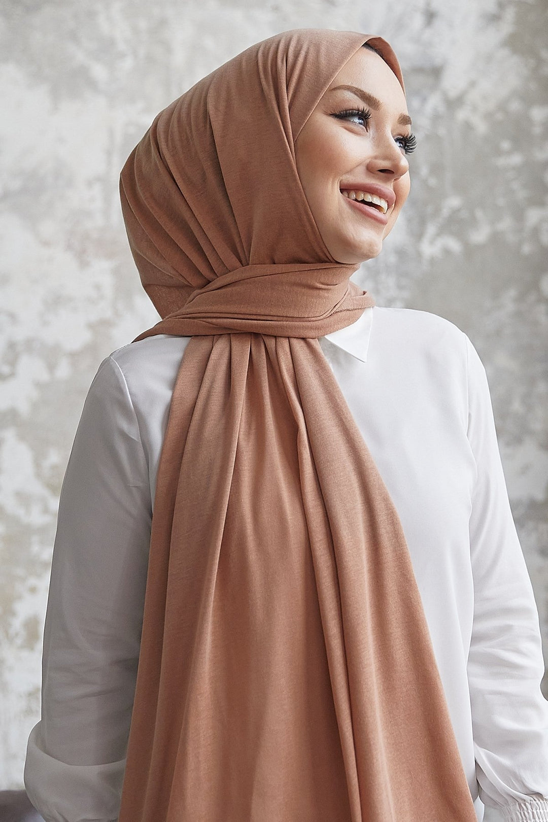 MDS Women Liny Crochet Shawl - Milky Coffee - Saint-Chamond