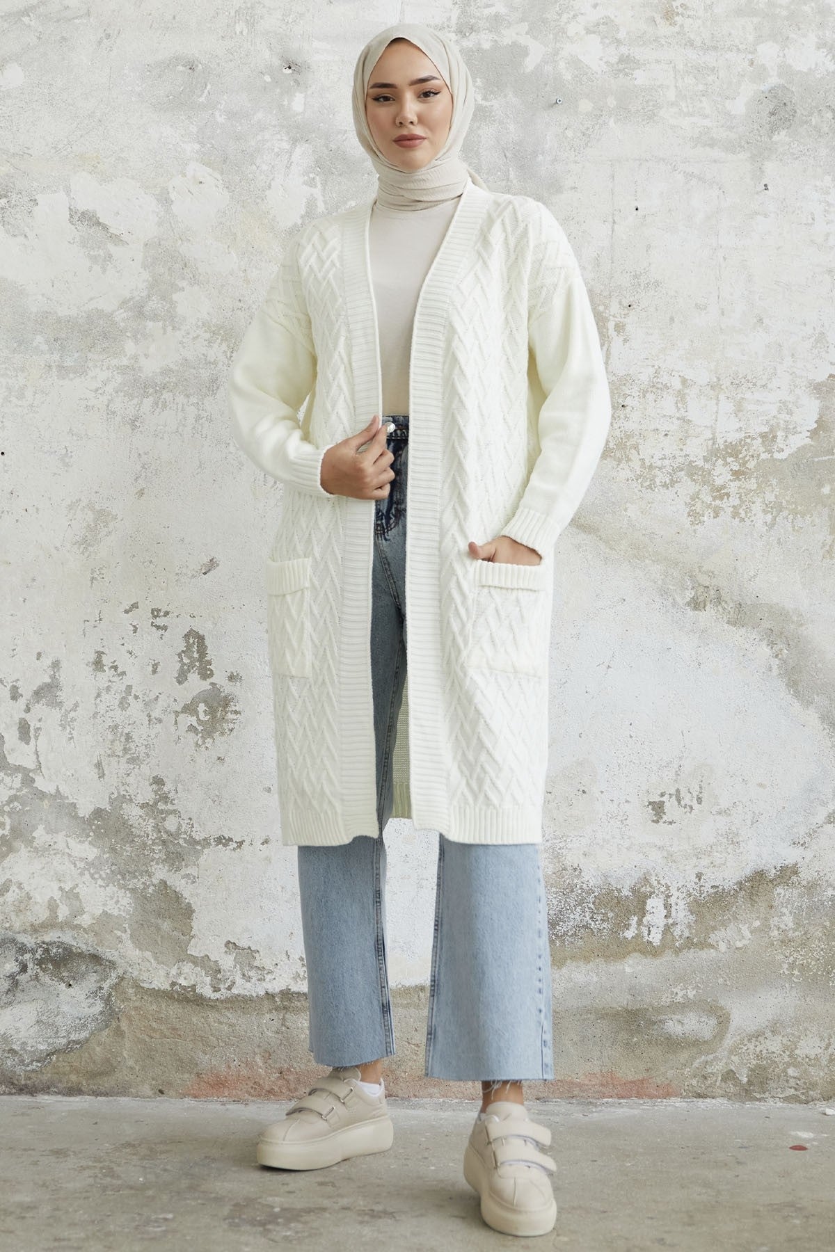 MDS Women Rumy Cable Knit Cardigan - White - Zutphen – Clos