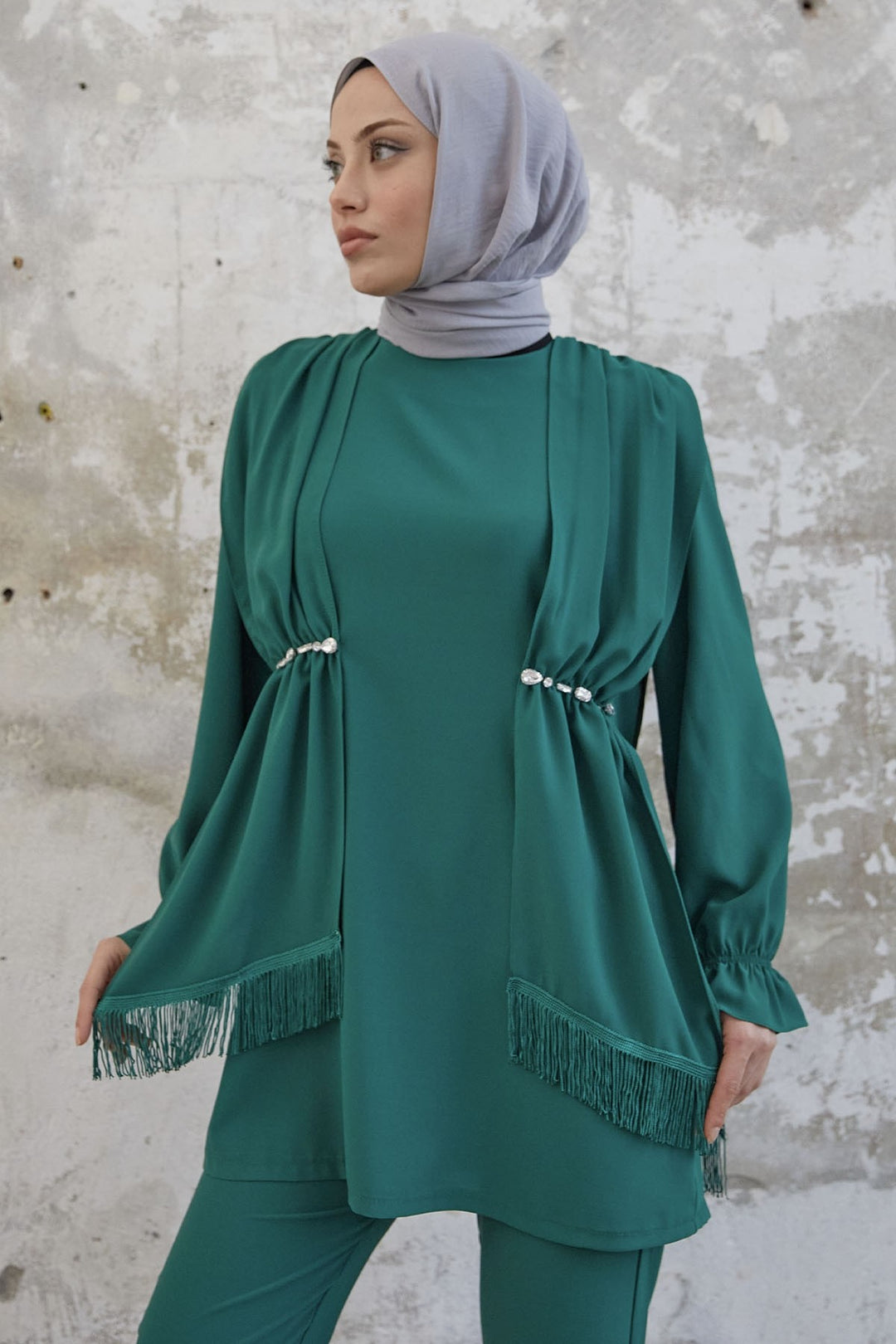 MDS Women Tassel Detail Stone Crepe Set - Emerald Green - North Vancouver