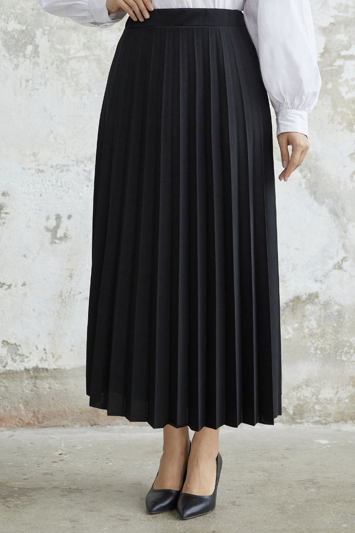 MDS Women Luisa Beli Rubber Waist Pleated Skirt - Black - Pomezia