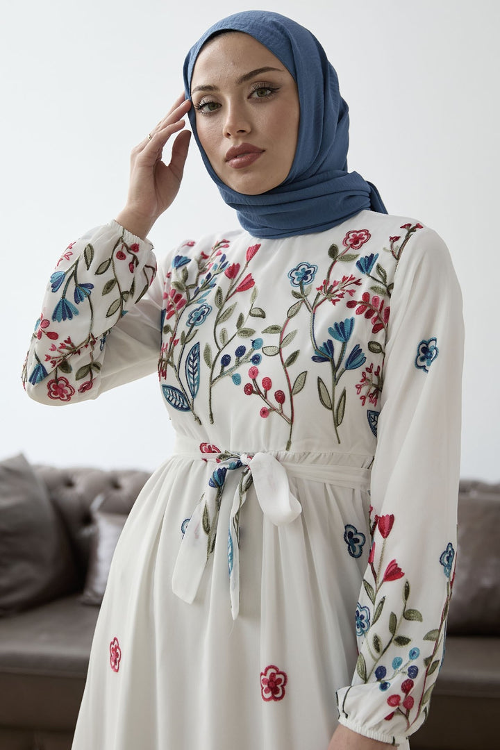 MDS Women Mixed Flower Embroidered Chiffon Dress - White - Bradford