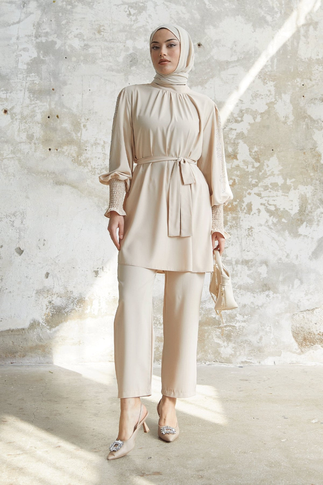 MDS Women Stone Detailed Balloon Sleeve Satin Set - Beige - Santa María Texmelucan