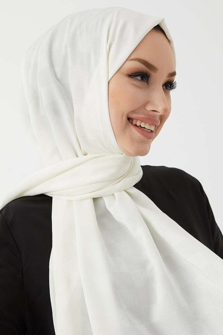 MDS Women Maura Lady Pattern Silky Jacquard Shawl - White - Hueyapan de Ocampo