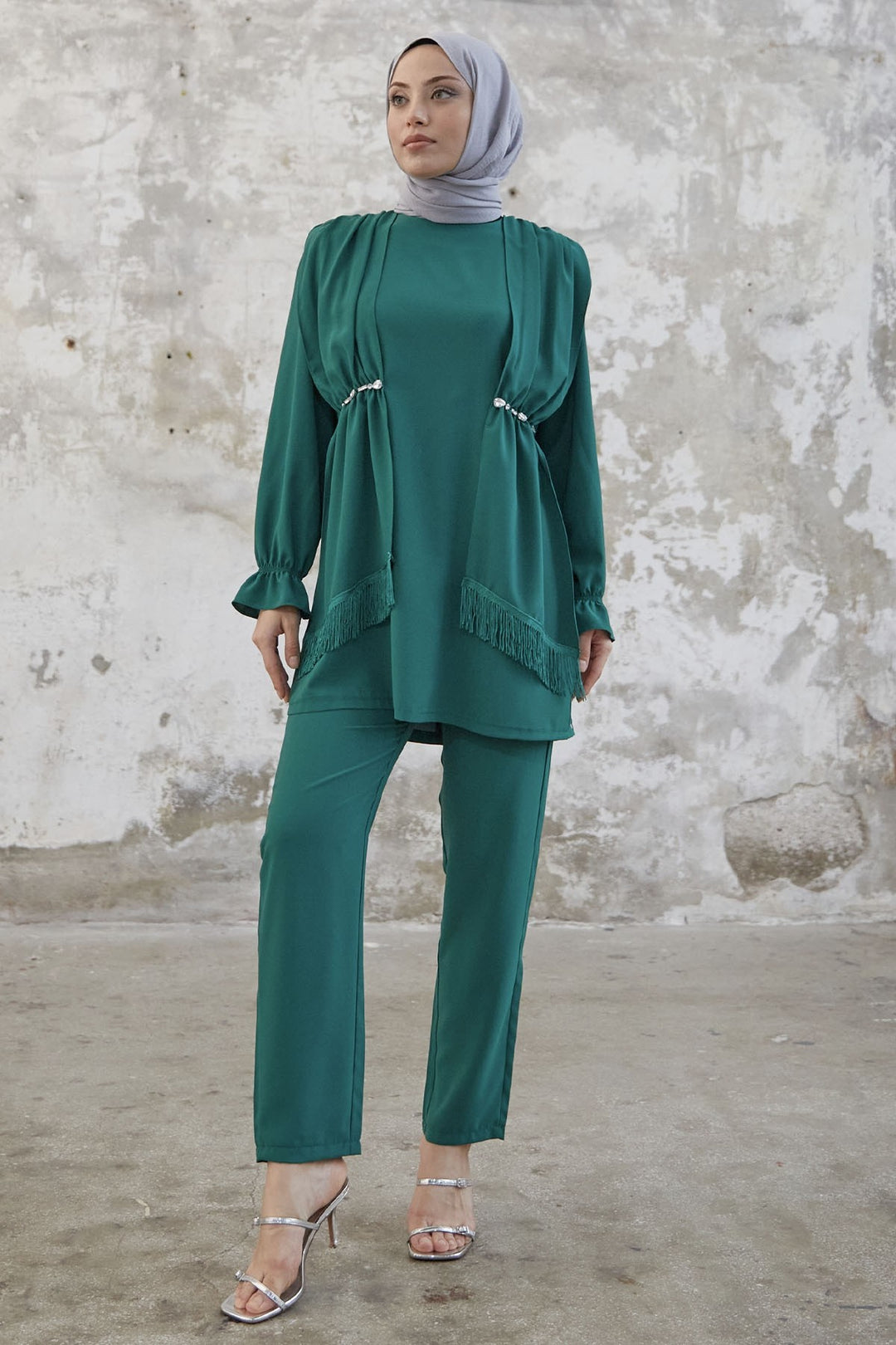 MDS Women Tassel Detail Stone Crepe Set - Emerald Green - North Vancouver