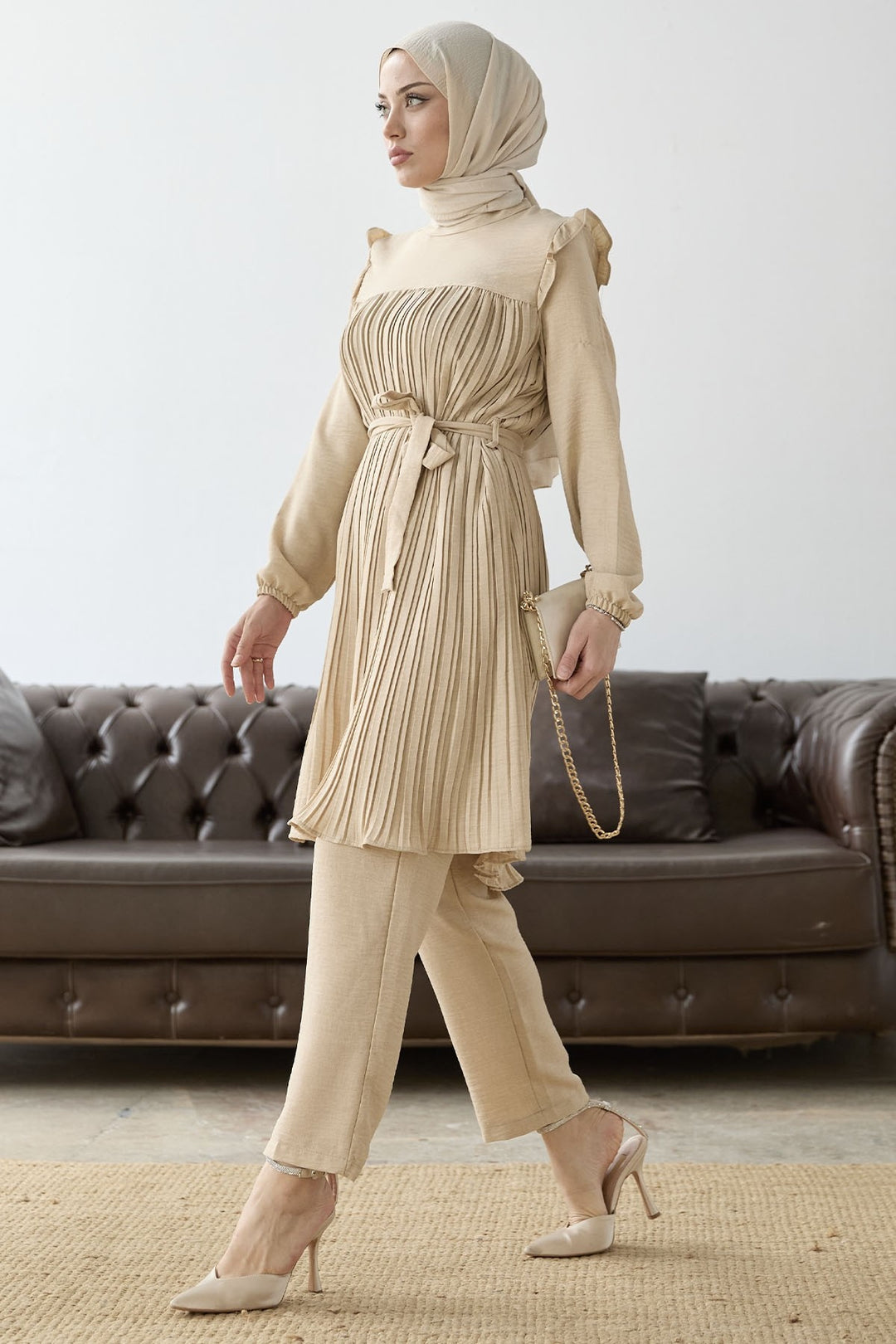 MDS Women Front Pleated Ruffle Detail Set - Beige - Guarda