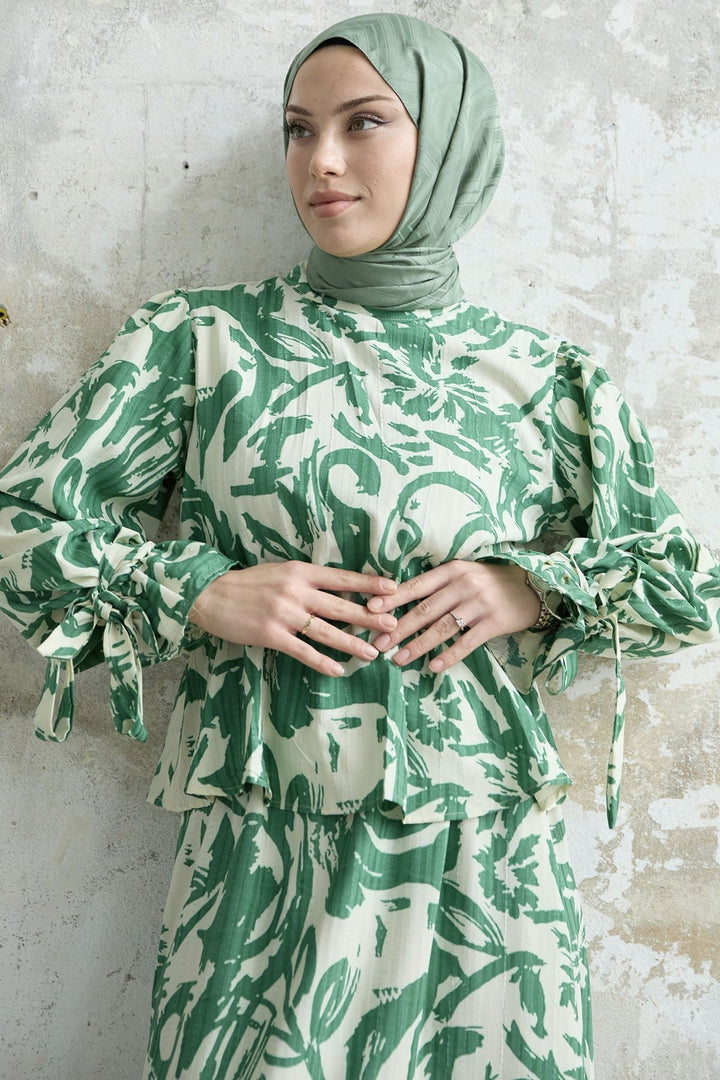 MDS Women Sleeve Tied Patterned Skirt Suit - Green - Houghton le Spring