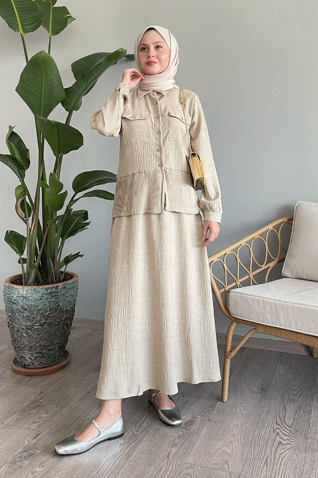 MDS Women Beige Linen Suit with Pleated Skirt - Northampton
