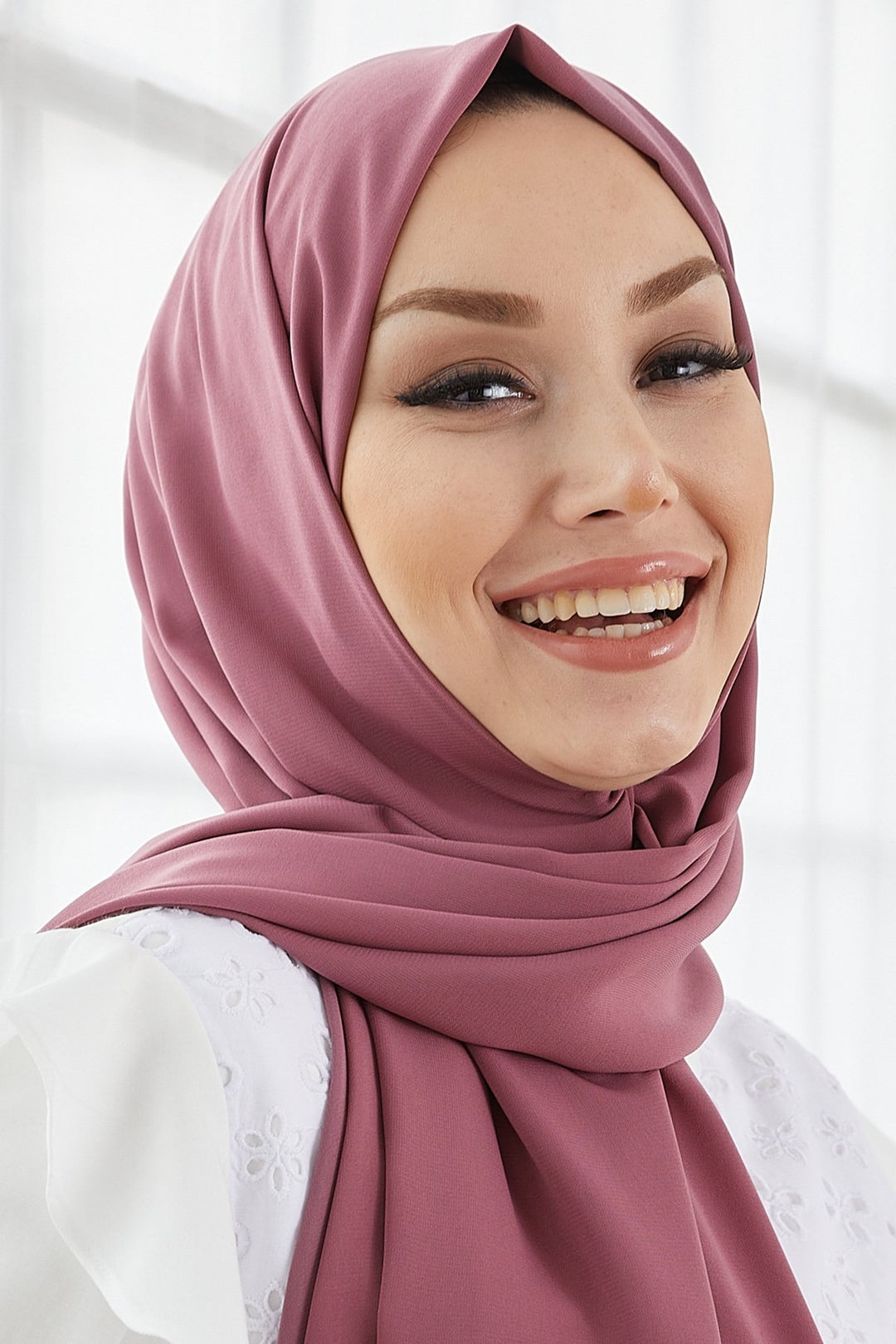 MDS Women Medina Silk Shawl - Rose Pink - Bautzen