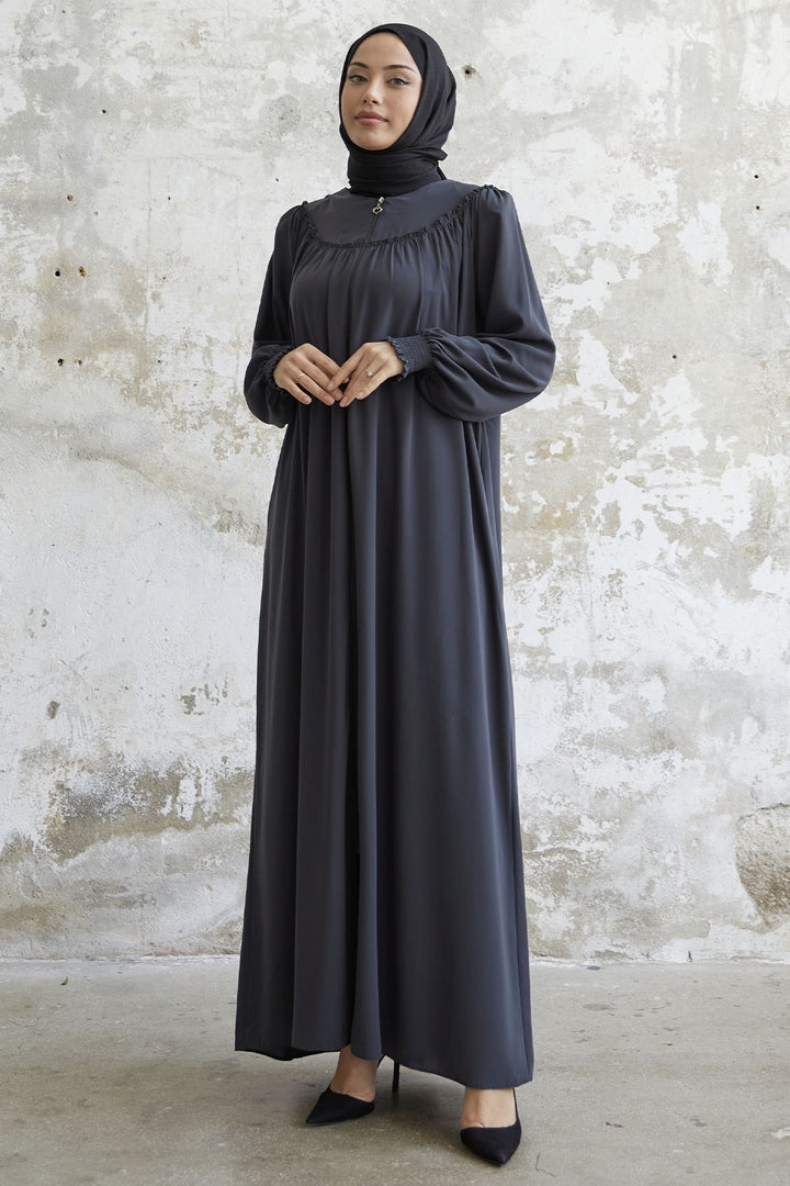 MDS Women Sleeve Tip Pleated Flared Abaya - Anthracite - Lierre