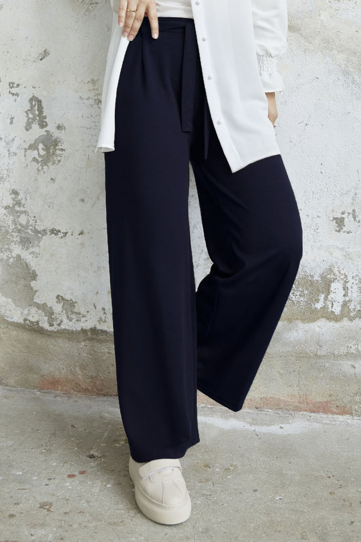 MDS Women High-Waisted Wide Leg Scuba Pants - Navy Blue - Bollate