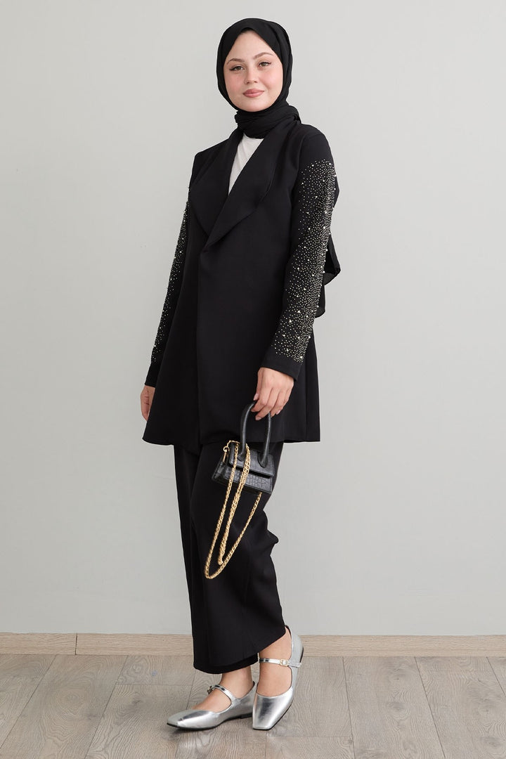 MDS Women Jacketed Pearl Detail Black Suit - Nürtingen