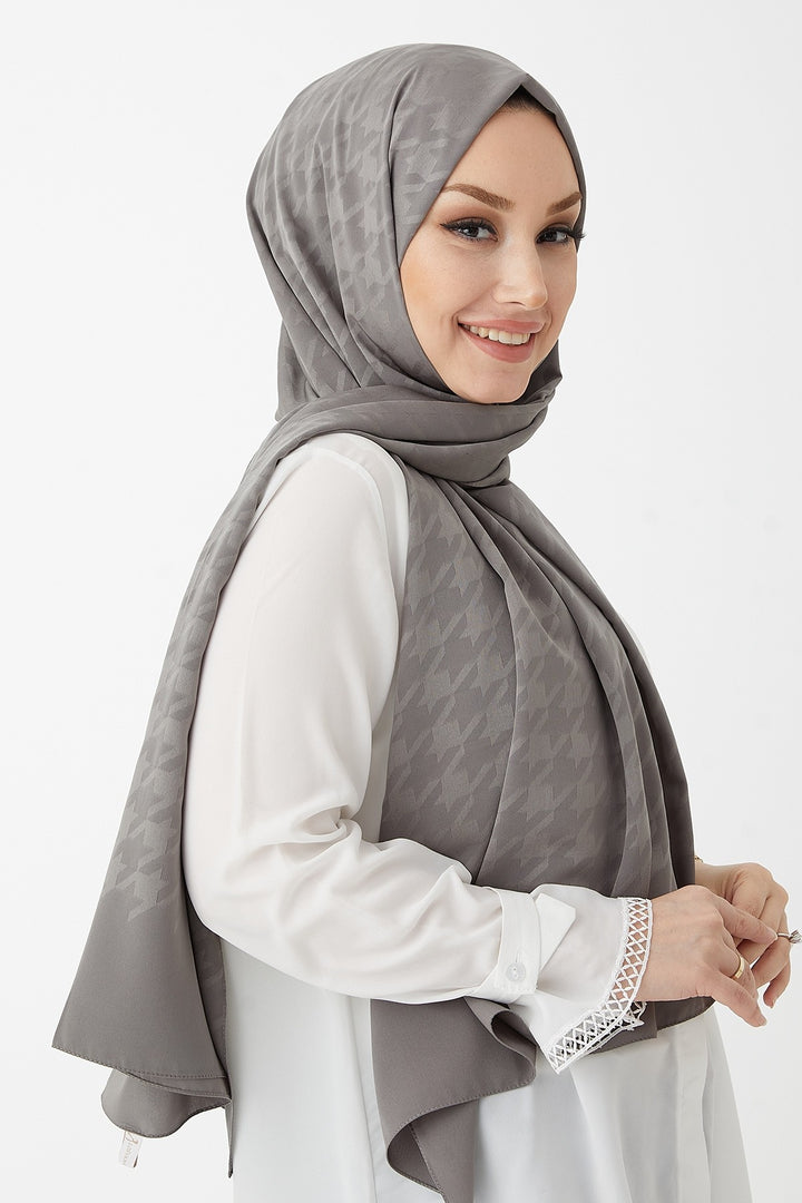MDS Women Home Kazayağı Pattern Silky Jacquard Shawl - Dark Grey - Wood Buffalo
