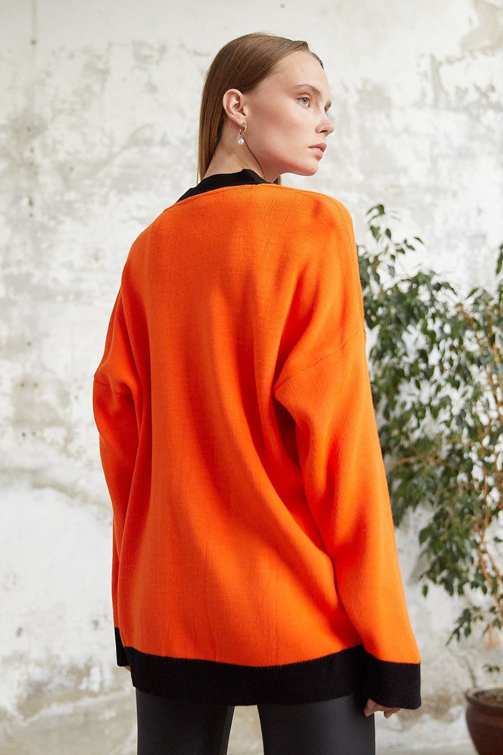 MDS Women Vega Pocket Sweater - Orange - Rye