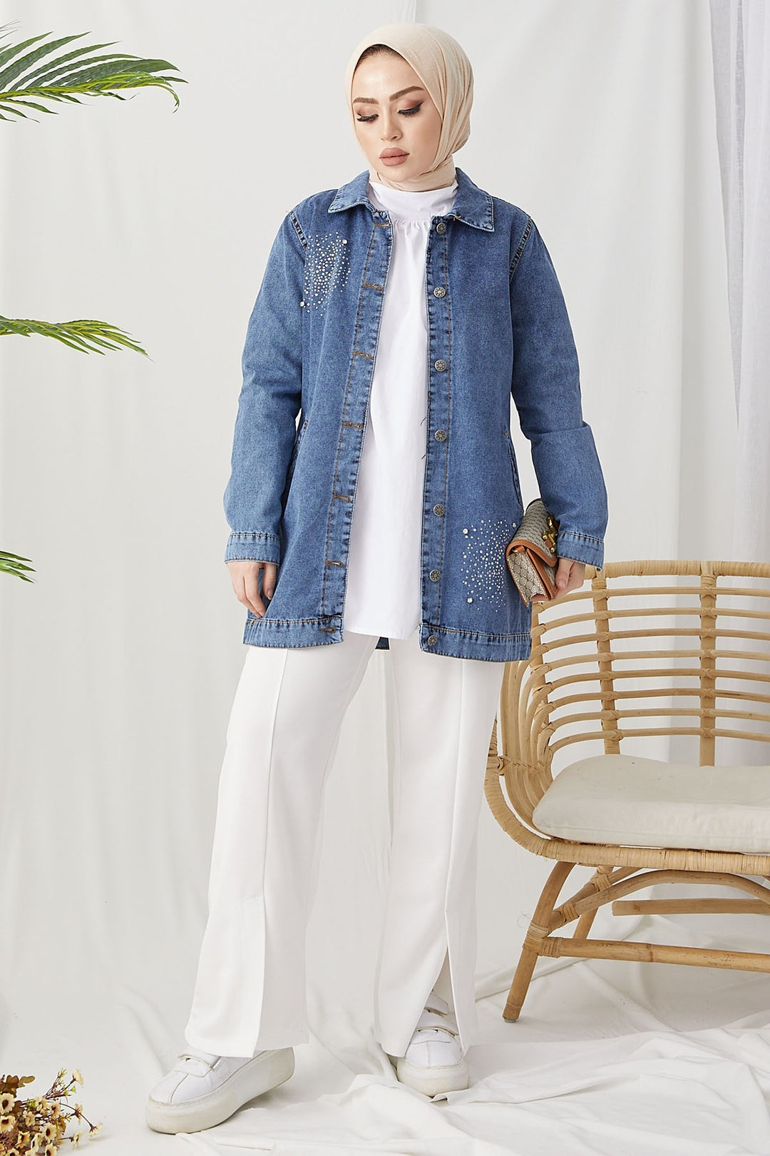 MDS Women Pearl Detailed Denim Jacket - Ice Blue - Bayreuth
