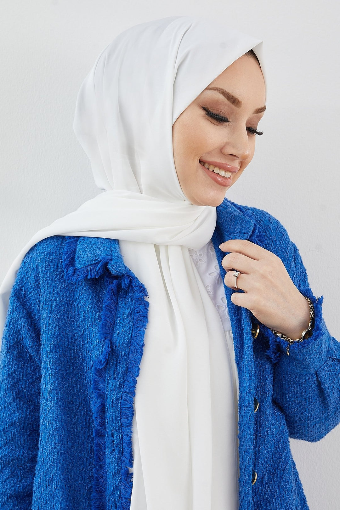 MDS Women Medina Silk Shawl - White - Saltillo